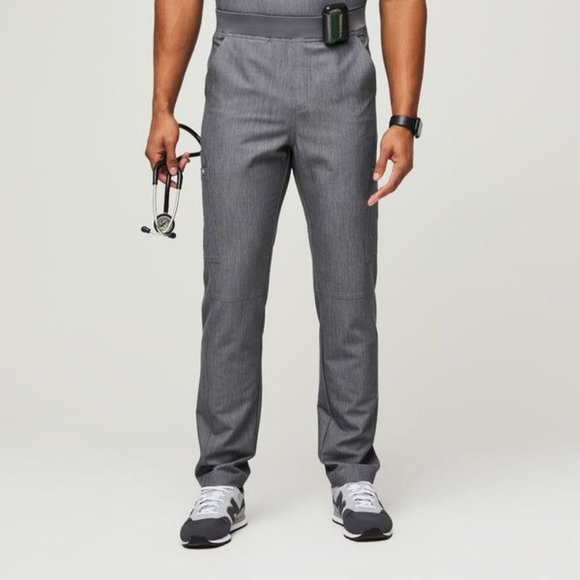 FIGS Axim Mens Cargo Slim Fit Scrub Pants Graphite Gray XS - Picture 1 of 9
